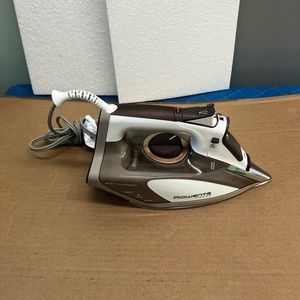 ROWENTA FOCUS STEAM IRON DW5080